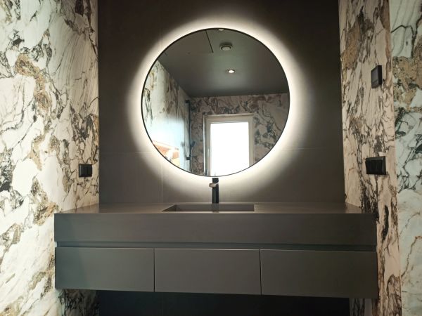 eritellimusel vannitoamööbel